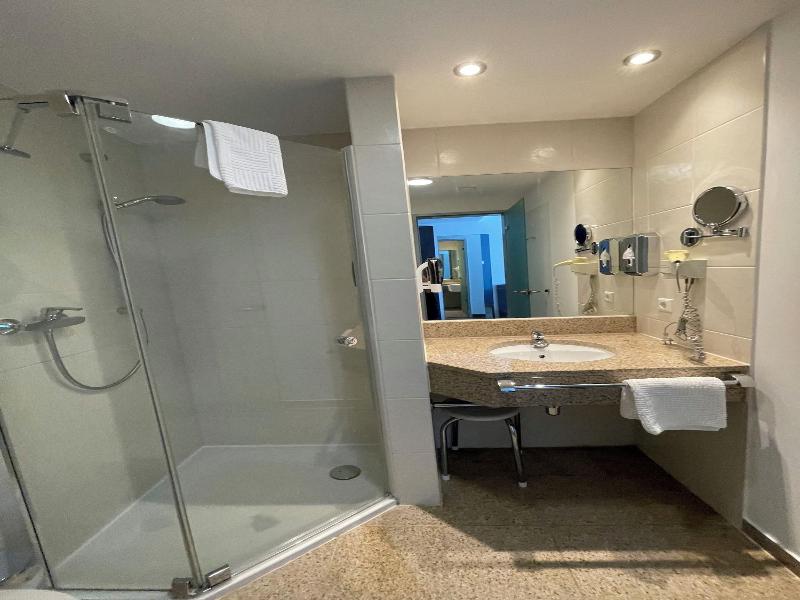 Airea Hotel image