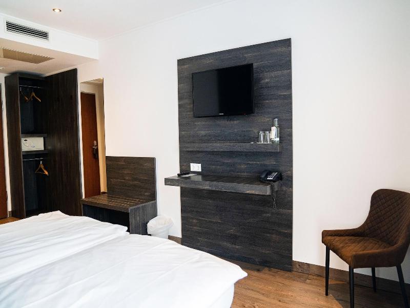 Airea Hotel image