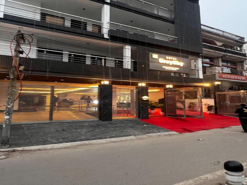 Hotel Grey Sky image