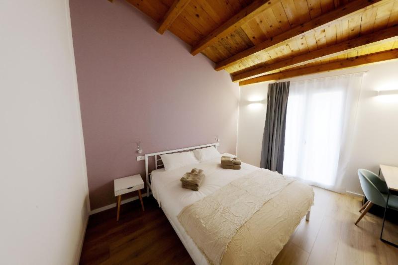 Argenteria5 Holiday Rooms image