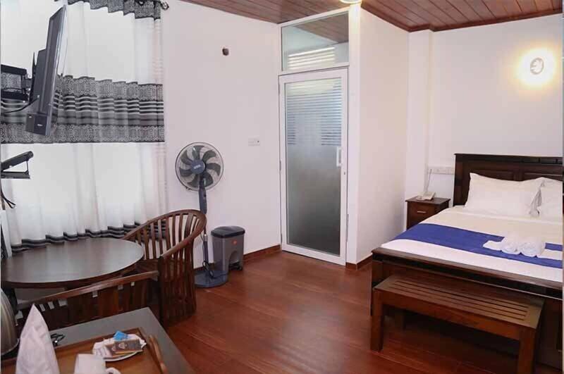 Hotel Sara 5
