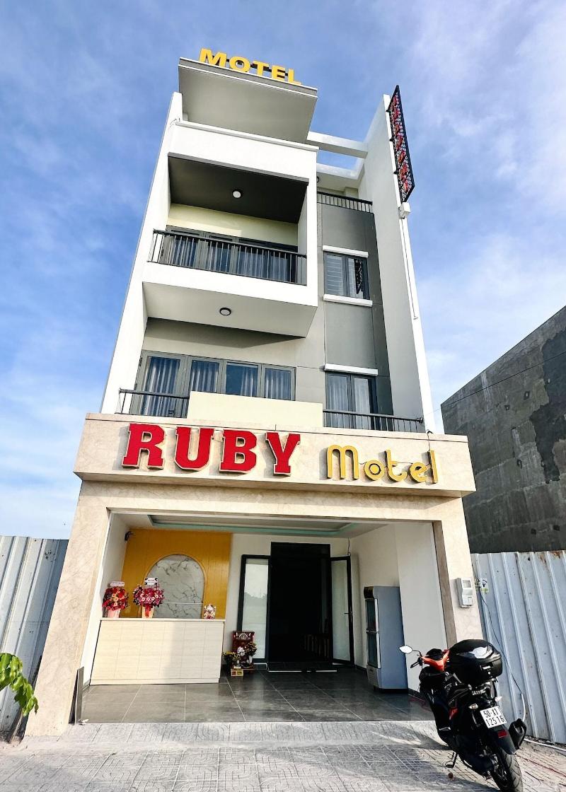 Ruby Motel Ba Ria image