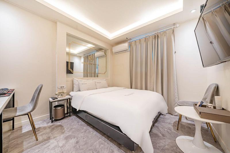 Dk Hotel image