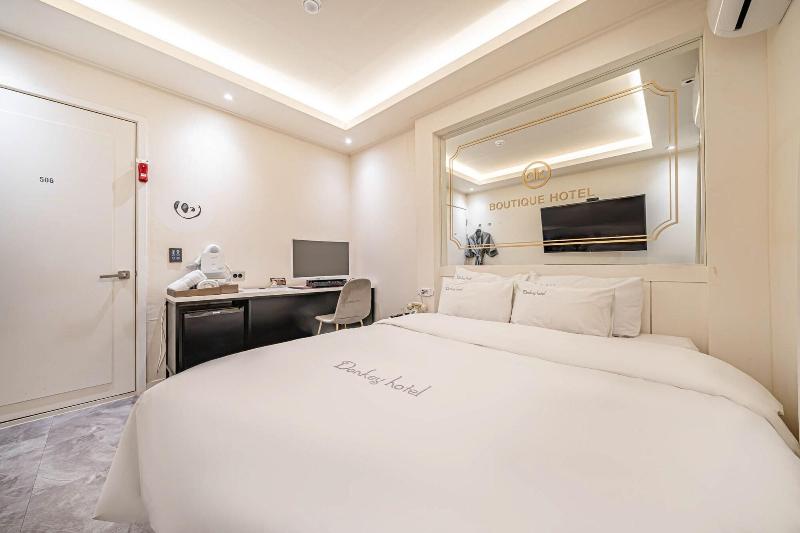 Dk Hotel image