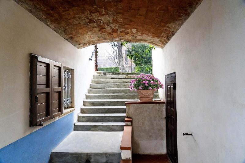 Lillac Cottage image