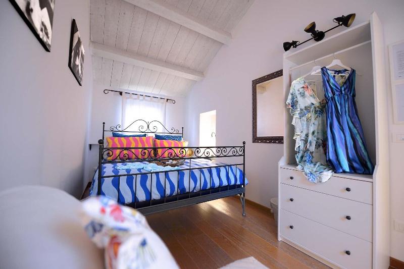 Lillac Cottage image