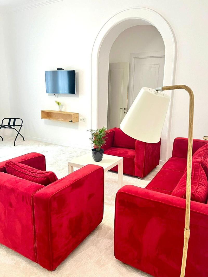 Opera Hotel image