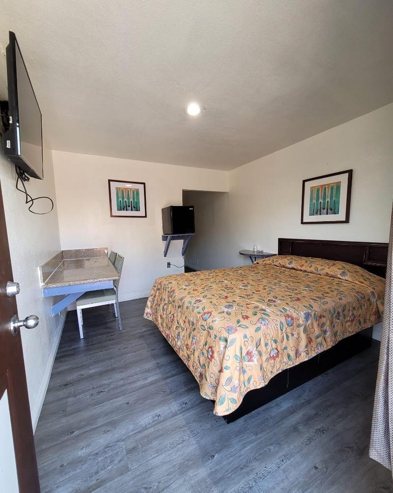 Carlo Motel image