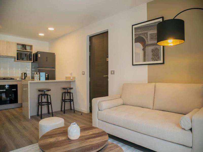 Los Pinos By Wynwood House image