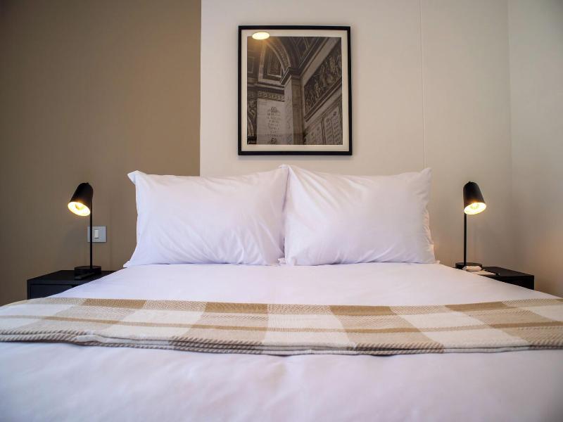 Los Pinos By Wynwood House image