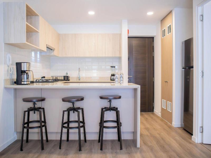 Los Pinos By Wynwood House image