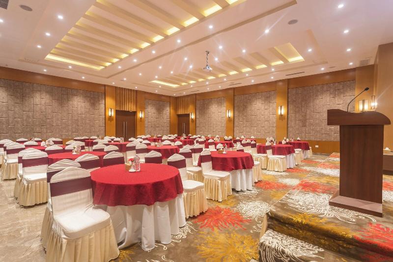 Hotel Crystal Pashupati image
