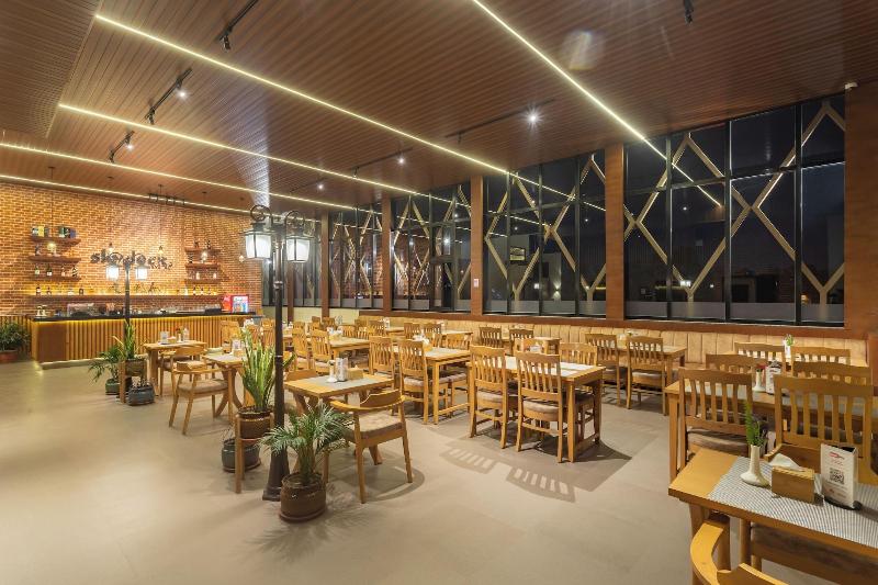 Hotel Crystal Pashupati image