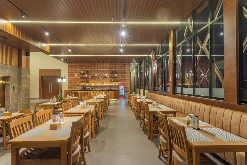 Hotel Crystal Pashupati image