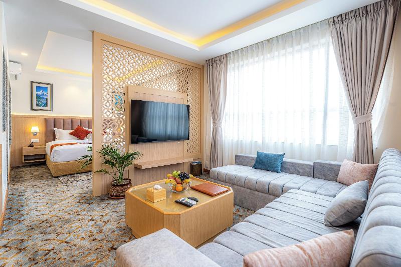 Hotel Crystal Pashupati image