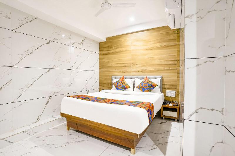 Fabhotel Shubham Inn image