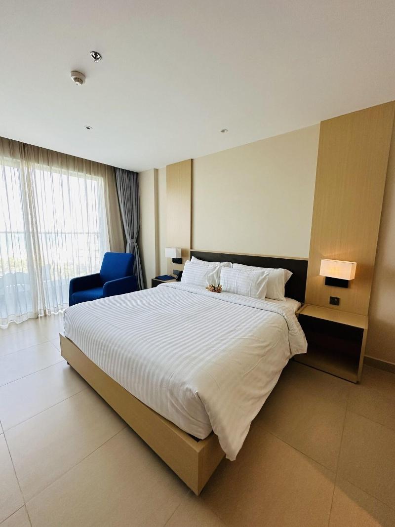 Seaview Cam Ranh image