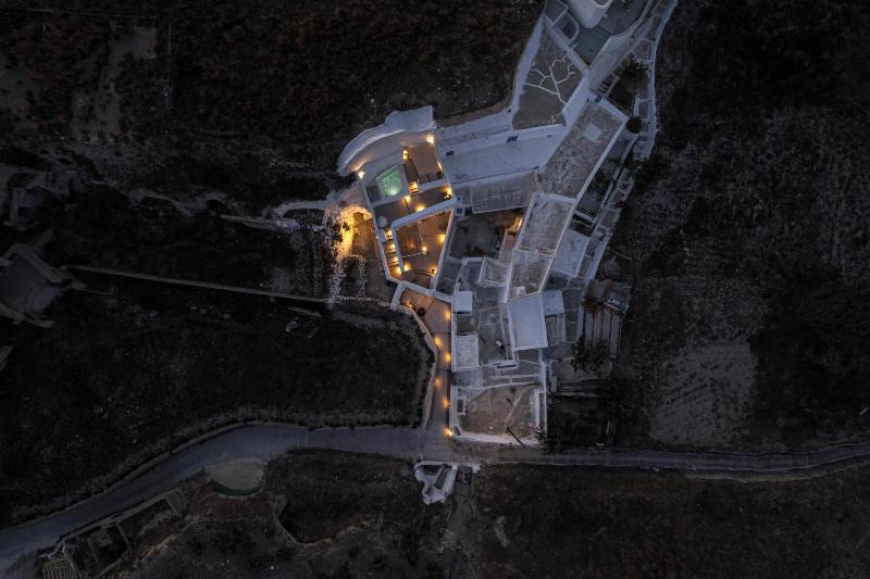Kanava Cave Winery Villa image