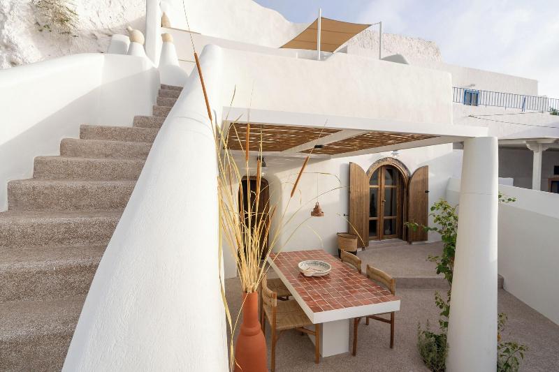 Kanava Cave Winery Villa image
