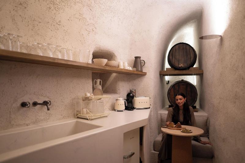 Kanava Cave Winery Villa image