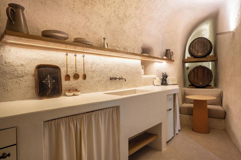 Kanava Cave Winery Villa image