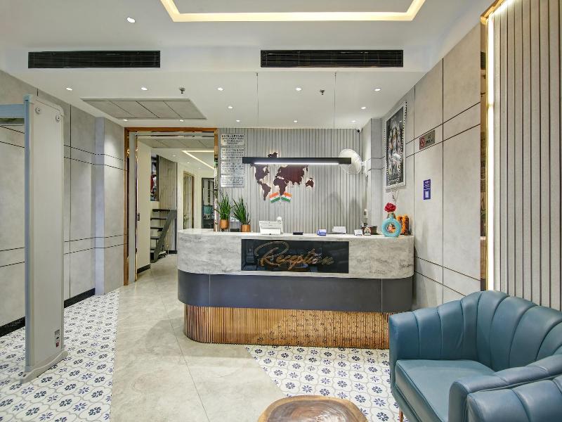 Hotel Uptown By La Exito Hotels image