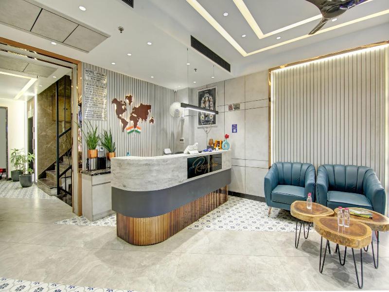 Hotel Uptown By La Exito Hotels image