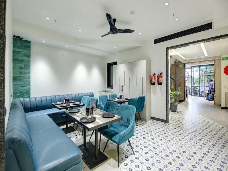 Hotel Uptown By La Exito Hotels image