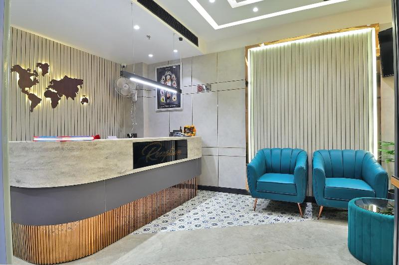 Hotel Uptown By La Exito Hotels image