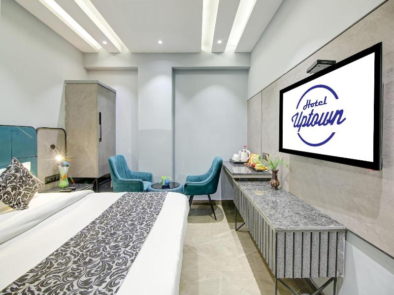 Hotel Uptown By La Exito Hotels image