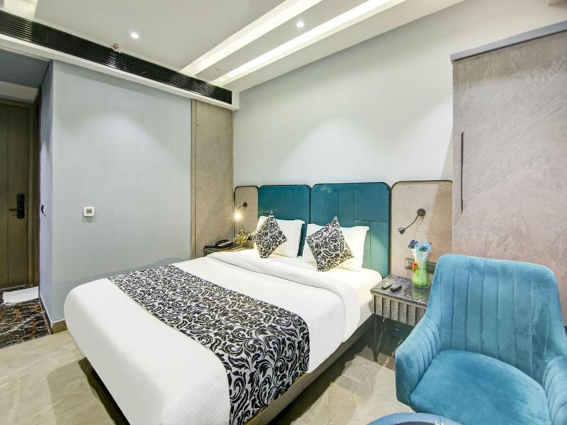 Hotel Uptown By La Exito Hotels image