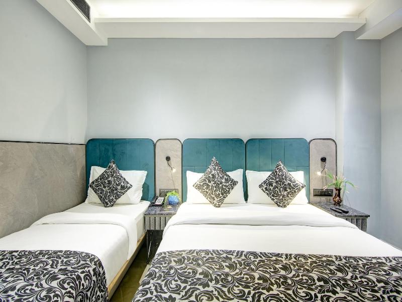 Hotel Uptown By La Exito Hotels image