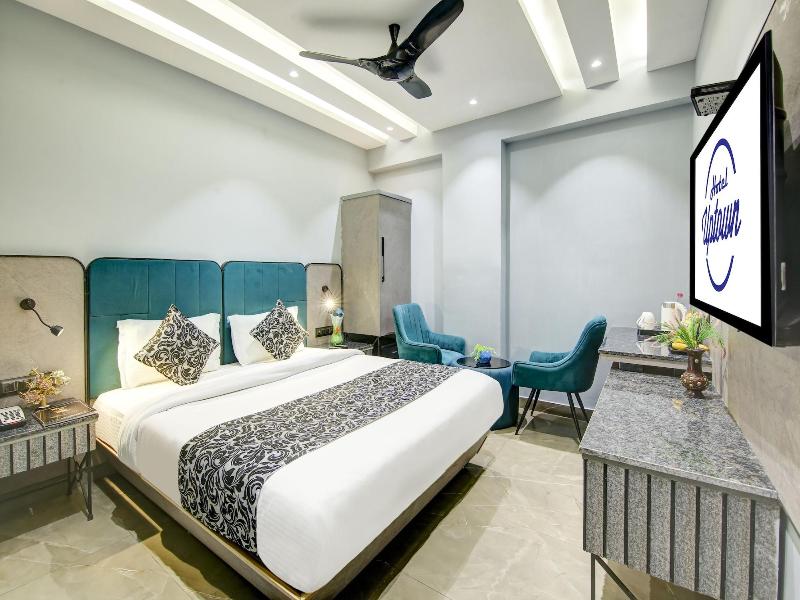 Hotel Uptown By La Exito Hotels image