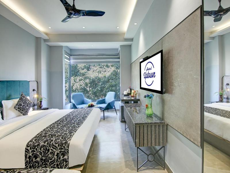 Hotel Uptown By La Exito Hotels image