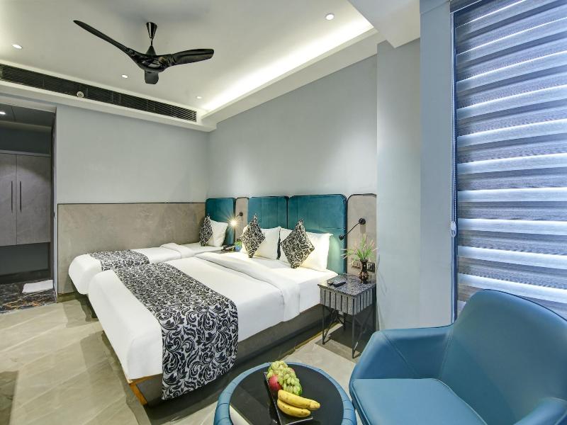 Hotel Uptown By La Exito Hotels image