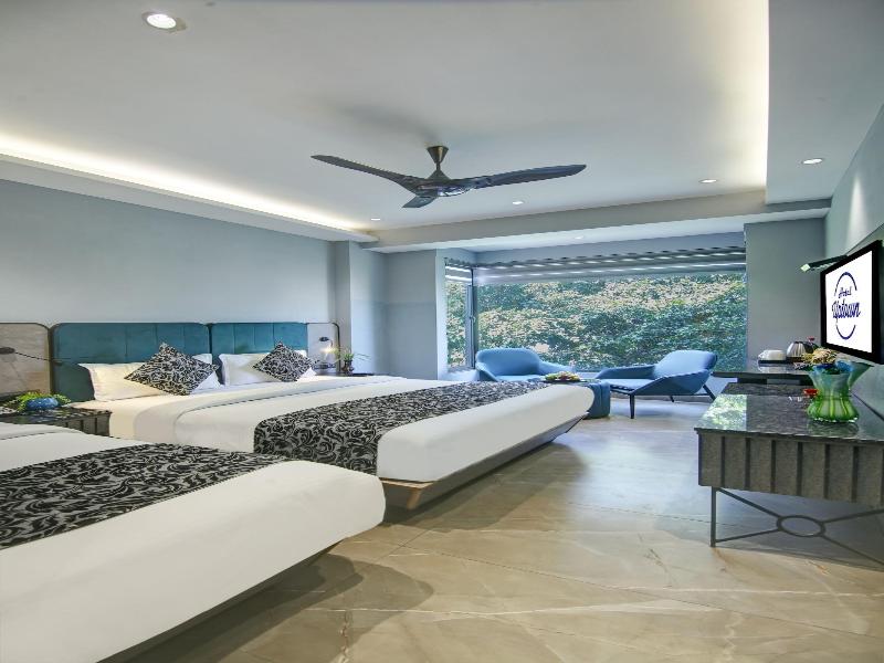 Hotel Uptown By La Exito Hotels image