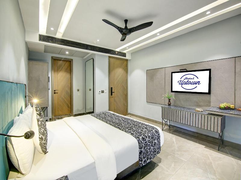 Hotel Uptown By La Exito Hotels image
