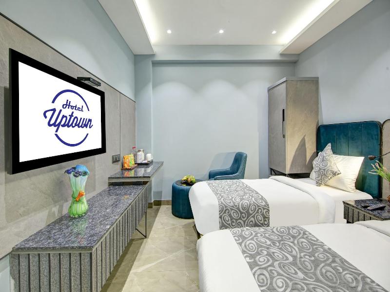 Hotel Uptown By La Exito Hotels image