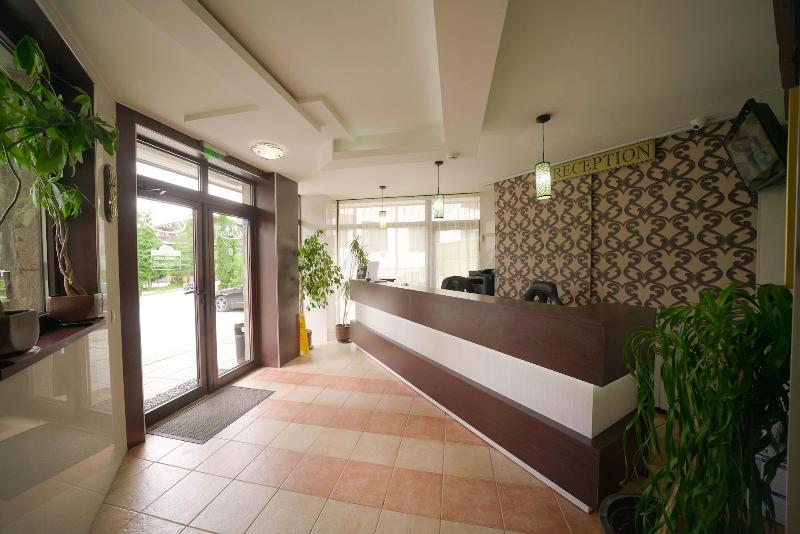 Flora Residence Daisy image