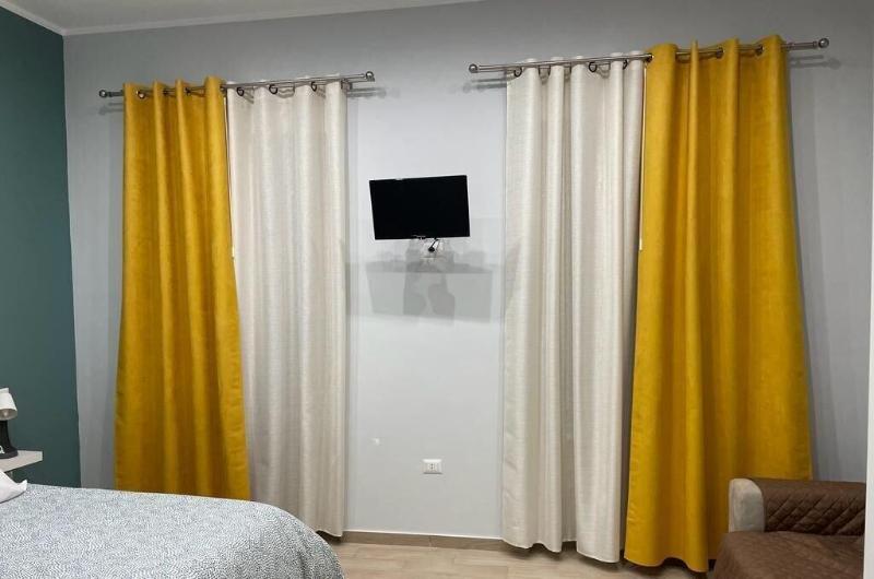 Miambra image