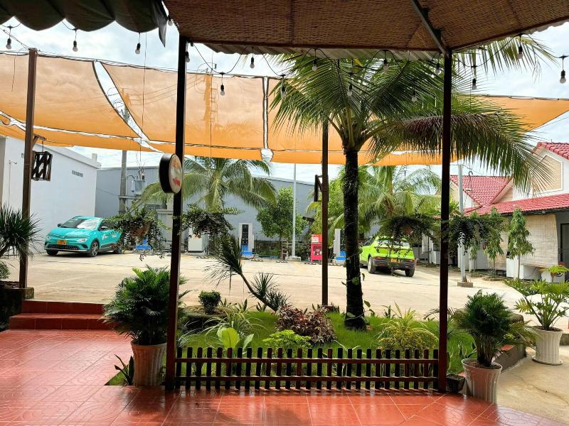 Fla Village image