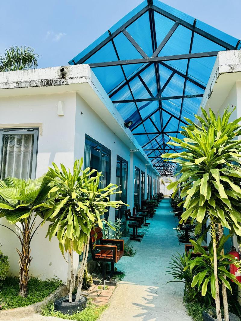 Fla Village image