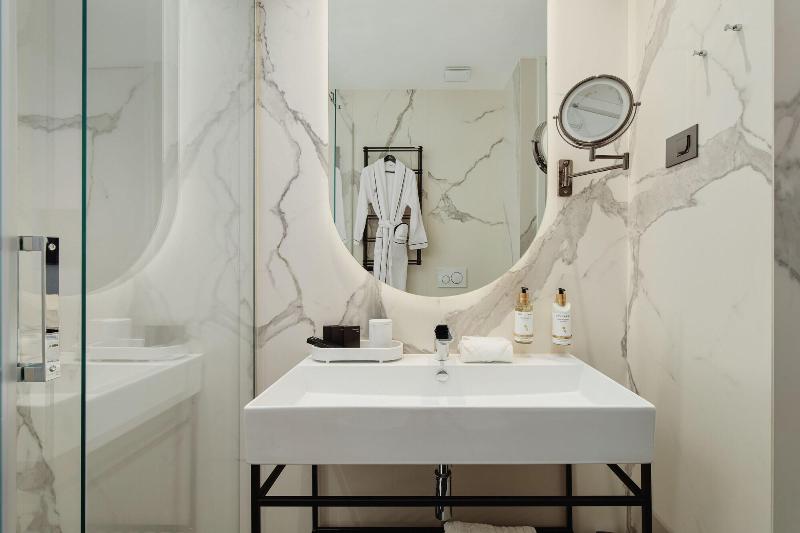 Porto Palace image