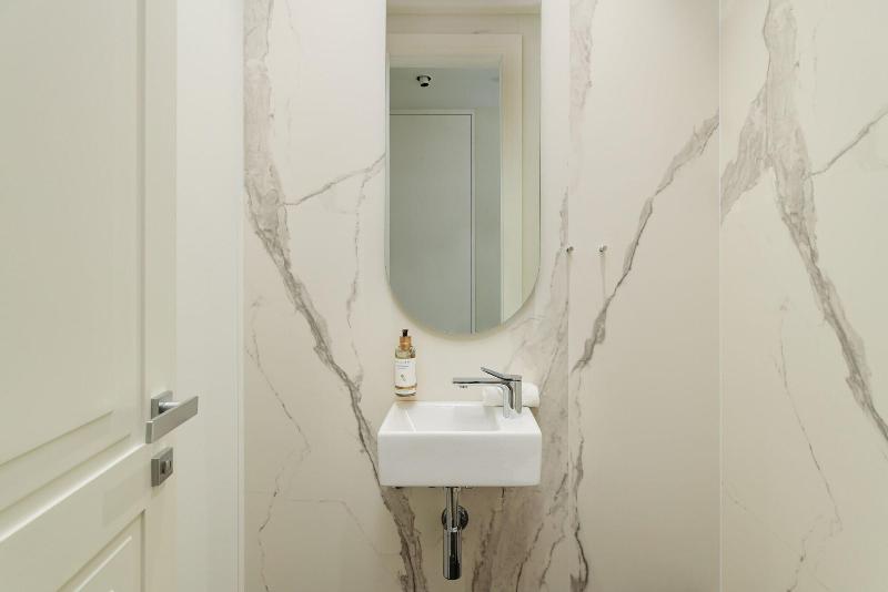 Porto Palace image