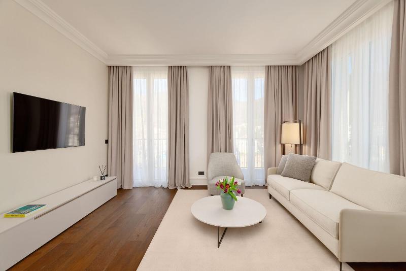 Porto Palace image