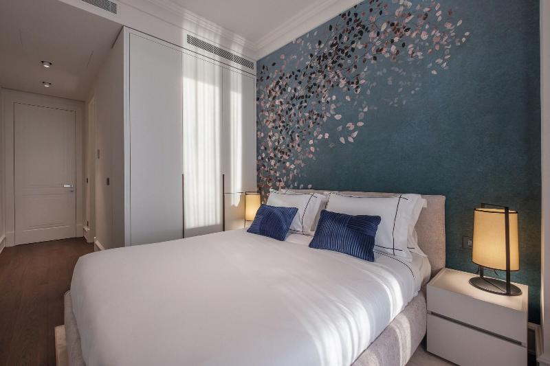 Porto Palace image