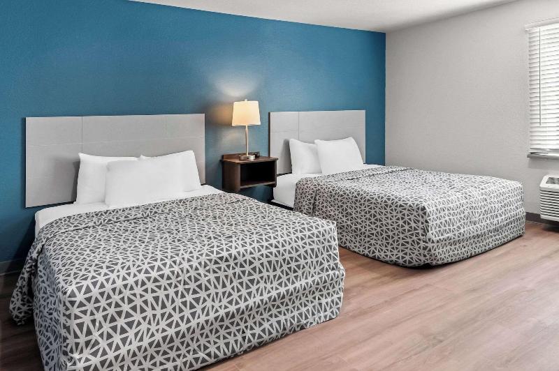 Woodspring Suites Waco South image