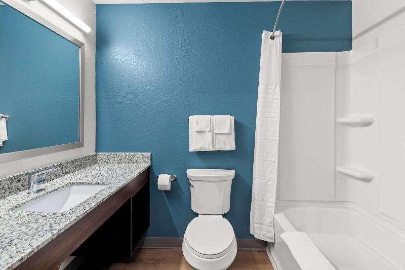 Woodspring Suites Waco South image