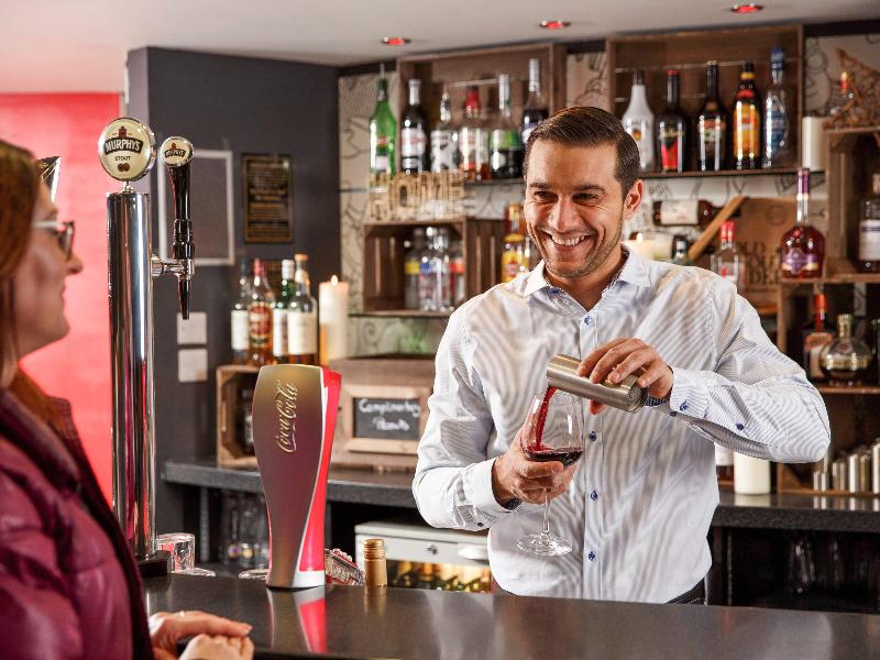 Ibis London Luton Airport image
