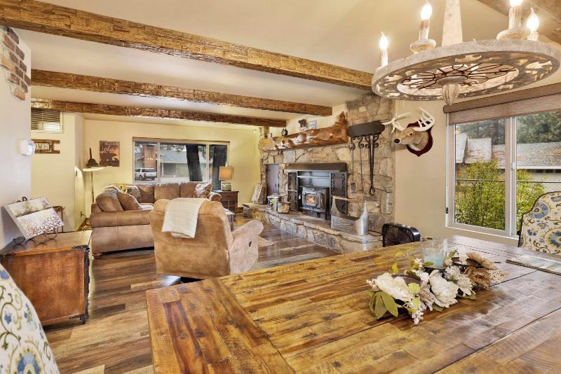 Eagle Point Lodge 2080